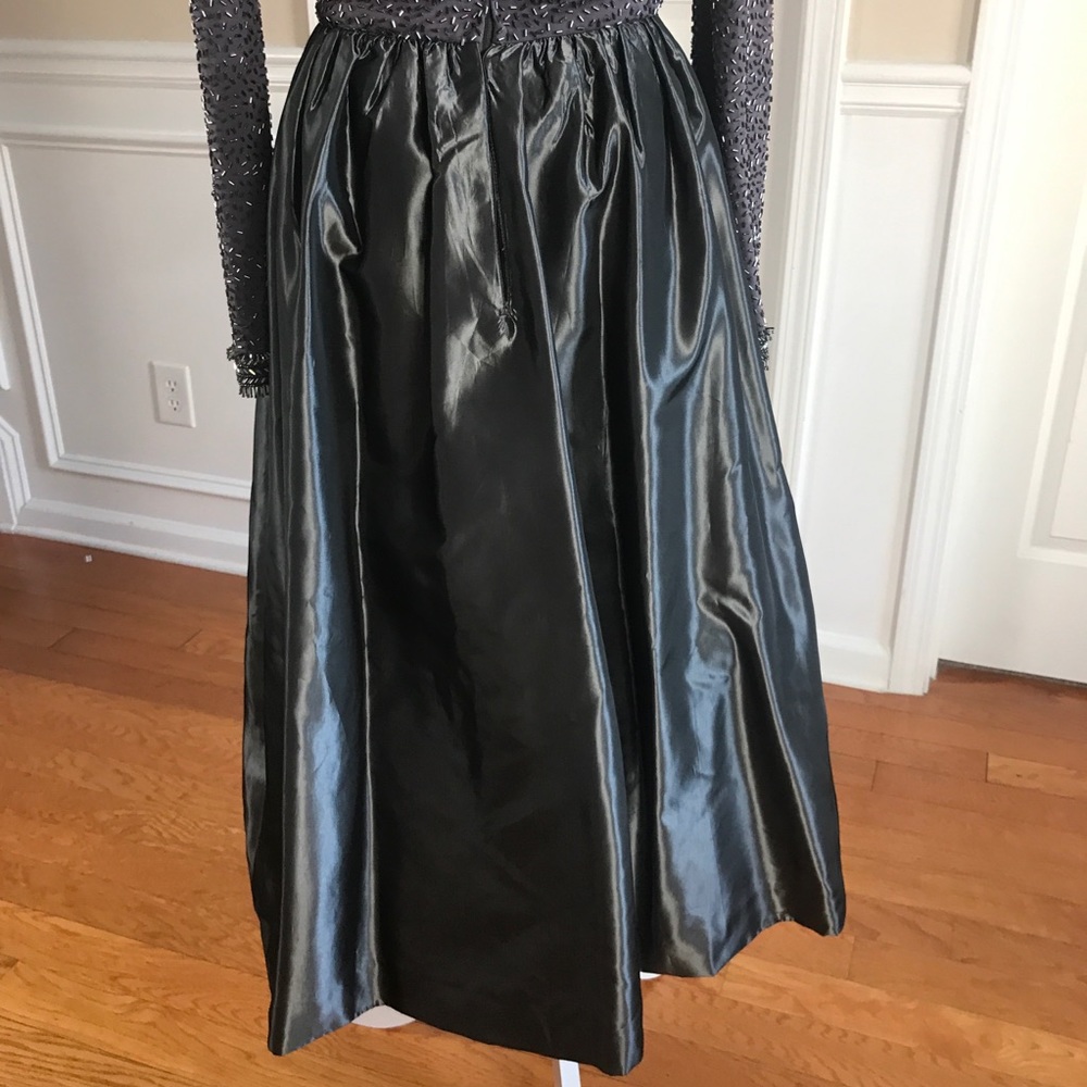 Vtg Victoria Royal sequin beaded ball gown dress - Picture 8 of 8